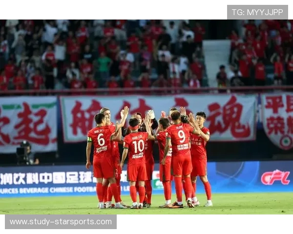 中超联赛最新战报：劲旅逆转胜出积分榜再掀波澜